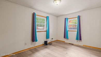 If you're looking for peace, privacy, and room to roam, this - photo 39