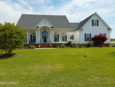 (private lake, pond, creek) Home For Sale in Edenton North Carolina