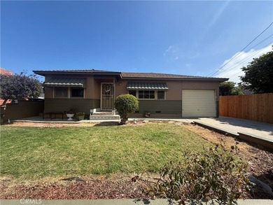 Charming Ventura Westside bungalow offering endless potential in - photo 1