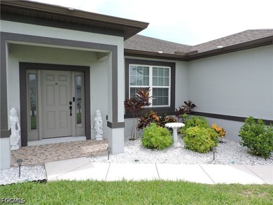 MOVE IN READY AND EXTREMELY CLEAN! PICTURE PERFECT! ~ This - photo 5