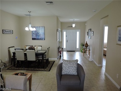 MOVE IN READY AND EXTREMELY CLEAN! PICTURE PERFECT! ~ This - photo 8