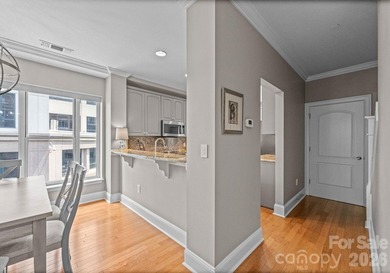 Live in the heart of Uptown Charlotte in this beautiful, sunny - photo 15