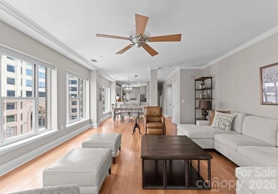 Live in the heart of Uptown Charlotte in this beautiful, sunny - photo 20