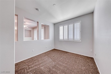 Prime Henderson location! Beautifully 3 bed/den 2 bath