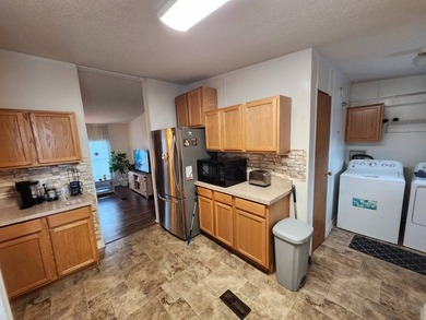 55+/91/3BD2BA/1352SQ/NEW AC/HANDICAP RAMP/SPLIT PLAN/SCREENED - photo 22