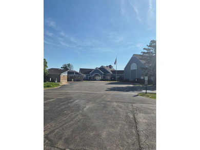 Candlewick Lake, 4 bedroom, 3 bath, large in-ground pool (salt - photo 22