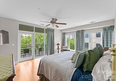 Live in the heart of Uptown Charlotte in this beautiful, sunny - photo 26