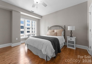Live in the heart of Uptown Charlotte in this beautiful, sunny - photo 32