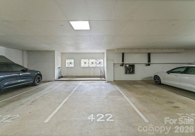 Live in the heart of Uptown Charlotte in this beautiful, sunny - photo 35