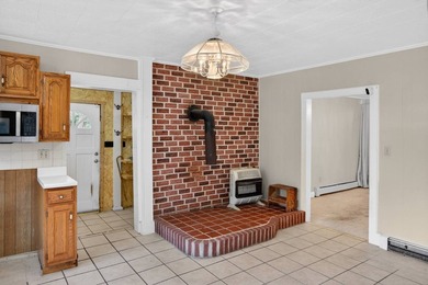 **AUCTION** List price is current high bid only. Final selling - photo 38
