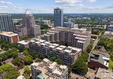 Live in the heart of Uptown Charlotte in this beautiful, sunny - photo 44