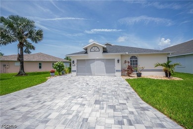 Welcome to 17751 Pineapple Palm Court, a beautifully maintained - photo 2