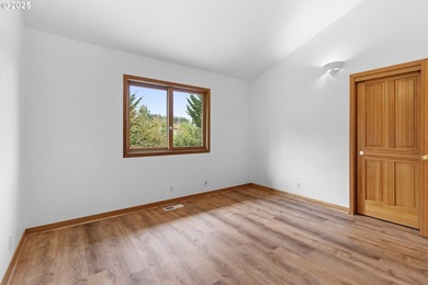 Oregon Vineyard Property is pleased to present this historically - photo 19