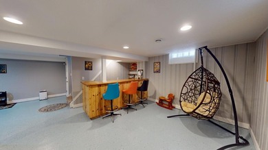 Beautifully updated 2-bedroom ranch with a fully remodeled main - photo 21
