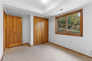 Oregon Vineyard Property is pleased to present this historically - photo 23