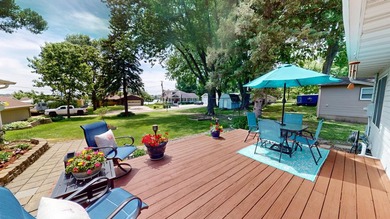 Beautifully updated 2-bedroom ranch with a fully remodeled main - photo 27