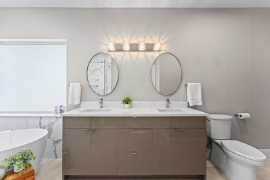 Experience modern luxury in this stunningly renovated 4-bedroom - photo 31