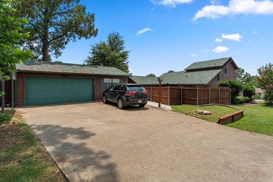 BEAUTIFULLY LANDSCAPED HOME ON 4 LOTS AT THE HEART OF THE LAKE - photo 43