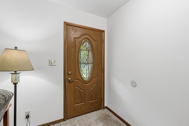 Welcome home to this well-maintained 3-bedroom, 2-bath ranch - photo 5