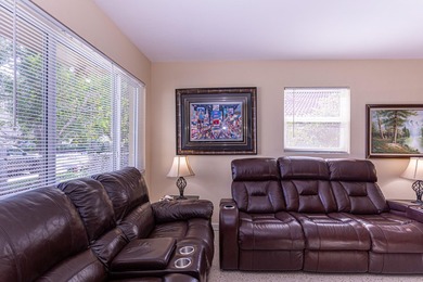 Welcome to your private home in West Palm Beach! This stunning - photo 12