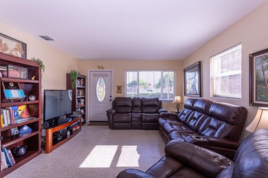 Welcome to your private home in West Palm Beach! This stunning - photo 13