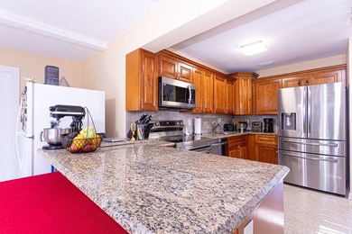 Welcome to your private home in West Palm Beach! This stunning - photo 17