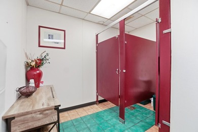 Casa Rodriguez Restaurant presents a rare opportunity to acquire - photo 22