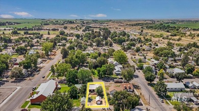Very clean 3-bedroom, 1-bath home in a quiet neighborhood near - photo 25