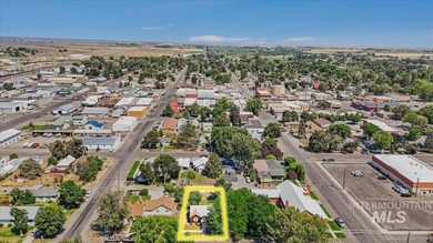 Very clean 3-bedroom, 1-bath home in a quiet neighborhood near - photo 26