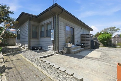 Welcome to 18 Clark Street Long Beach This home is located on - photo 30