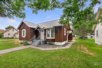 Very clean 3-bedroom, 1-bath home in a quiet neighborhood near - photo 31