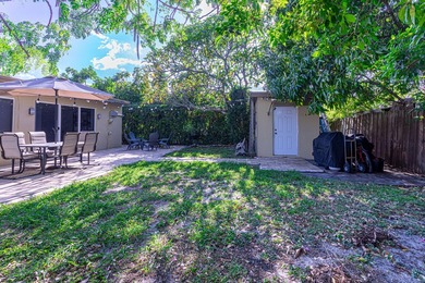 Welcome to your private home in West Palm Beach! This stunning - photo 32
