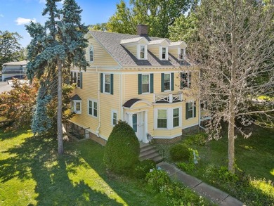 Red Rock Lake Home For Sale in Knoxville Iowa