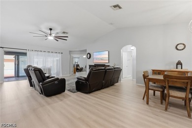 Luxuriously renovated and truly move-in ready! Like new, but - photo 5