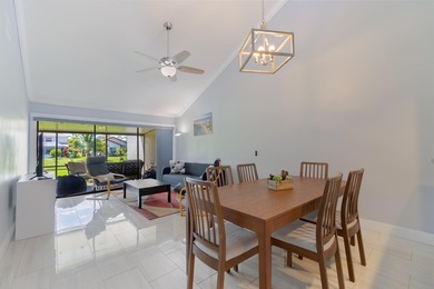 Beautiful waterfront 2-bedroom, 2-bathroom villa with an - photo 8