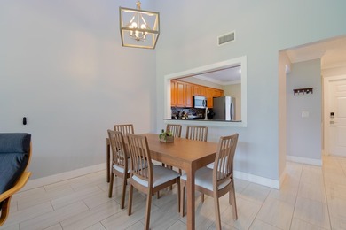 Beautiful waterfront 2-bedroom, 2-bathroom villa with an - photo 9