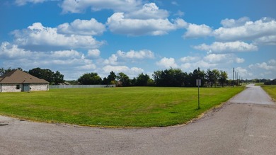 Fabulous opportunity on this 1.00 acre lot with ample space to - photo 12