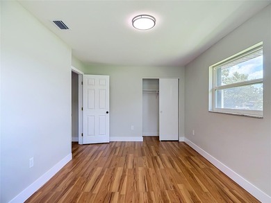 Welcome to this beautifully renovated 3-bedroom, 2-bath - photo 17