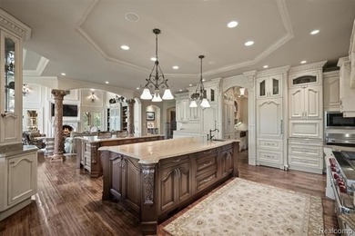 Experience the feeling of a secluded private retreat in this - photo 9