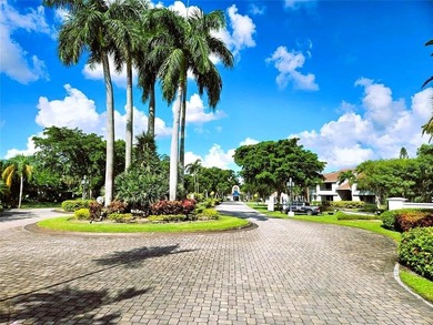 Lake Condo For Sale in Coconut Creek, Florida