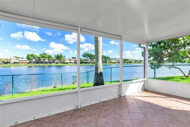 Superb one-story waterfront home in west central Pembroke Pines - photo 4