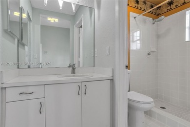 Superb one-story waterfront home in west central Pembroke Pines - photo 10