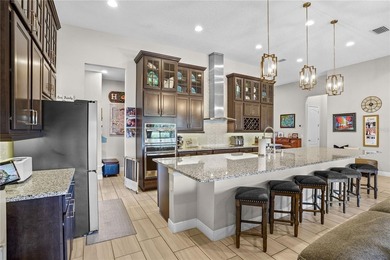 Welcome to this exceptional 5-bed luxury estate in Sorrento - photo 11