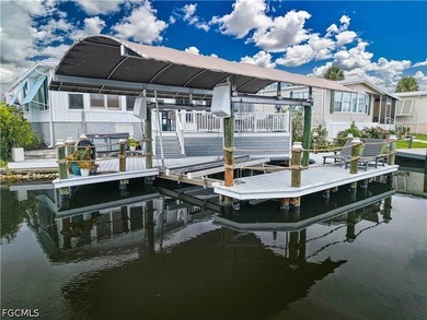 Welcome to your own slice of paradise in Bayside Estates! This - photo 2