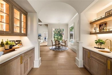 Exquisitely crafted by Savage Family Homes, this exceptional - photo 14