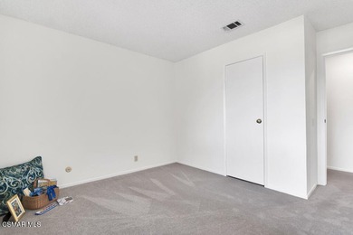 Charming Home with spacious backyard and frontyard Has new paint - photo 18