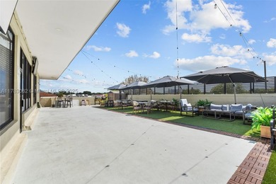Over $804,000.00 in gross revenue ..... Money maker El Sitio Bar - photo 18
