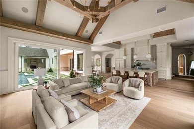 Exquisitely crafted by Savage Family Homes, this exceptional - photo 19
