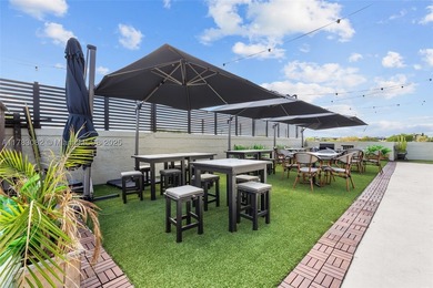 Over $804,000.00 in gross revenue ..... Money maker El Sitio Bar - photo 21