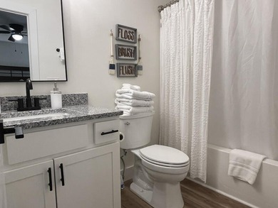 Lake Cumberland Marina Area 4 BD 3 Bath Home - photo 24